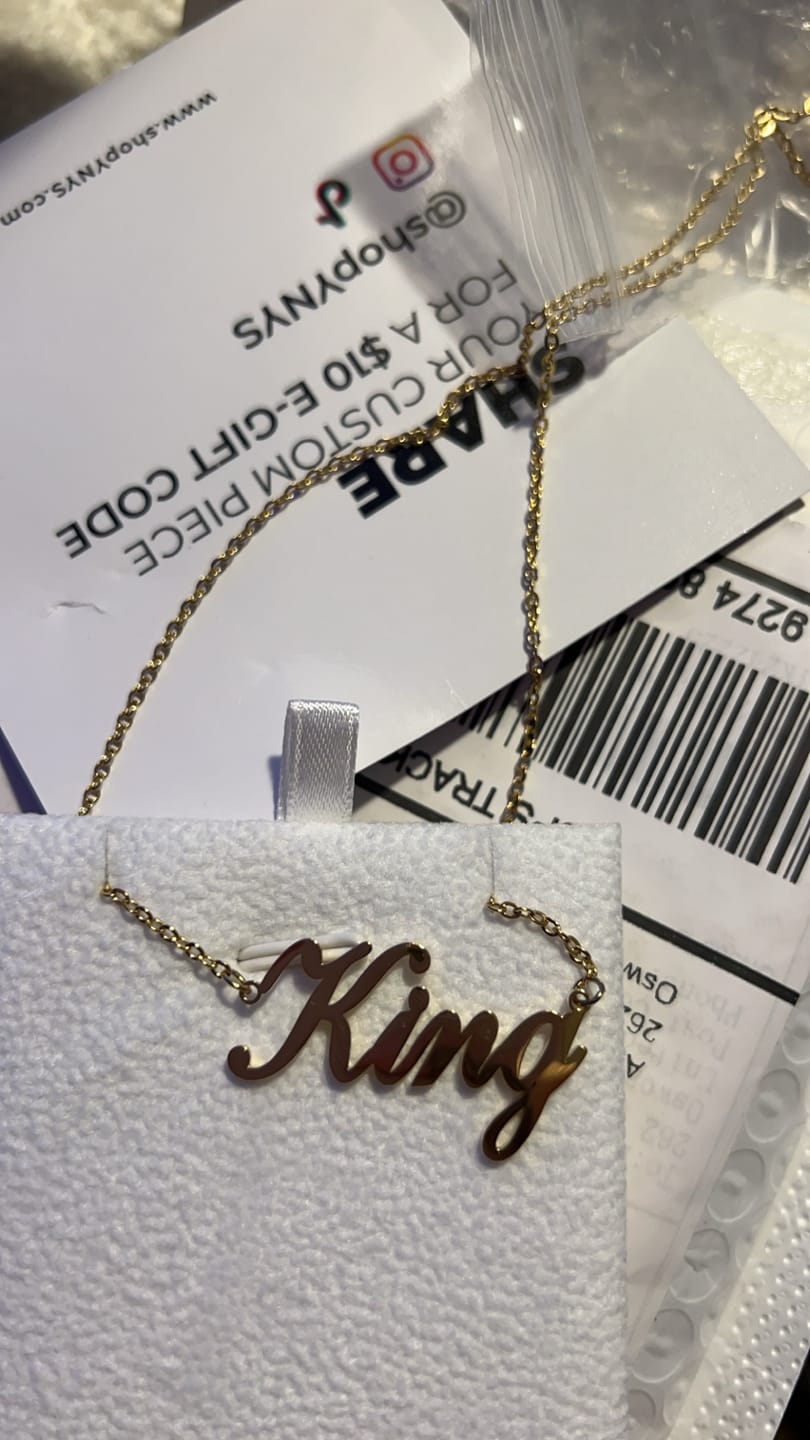 Customer photo review of LUX Name Necklace