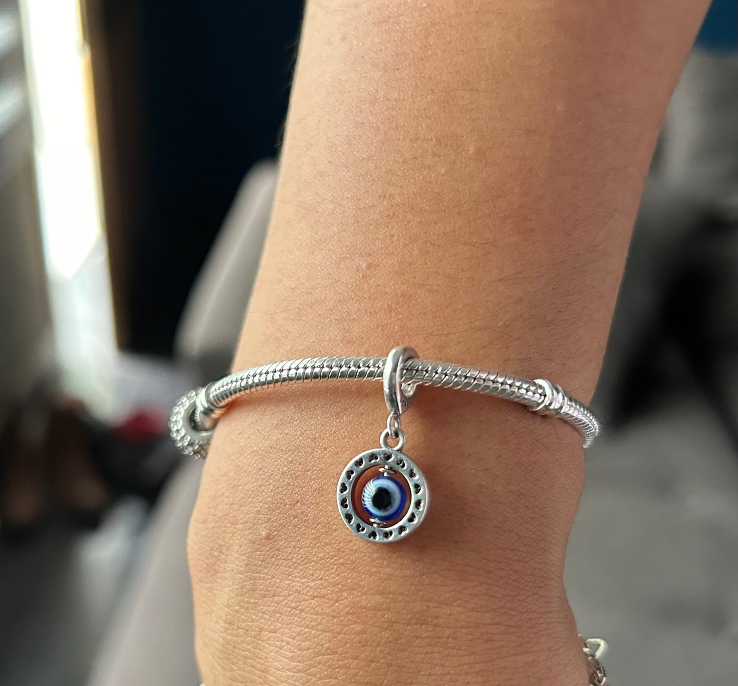 Customer photo review of Charm Ojo Turco Giratorio