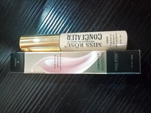 Customer photo review of Miss Rose Perfect Cover 24H Hydrating Concealer