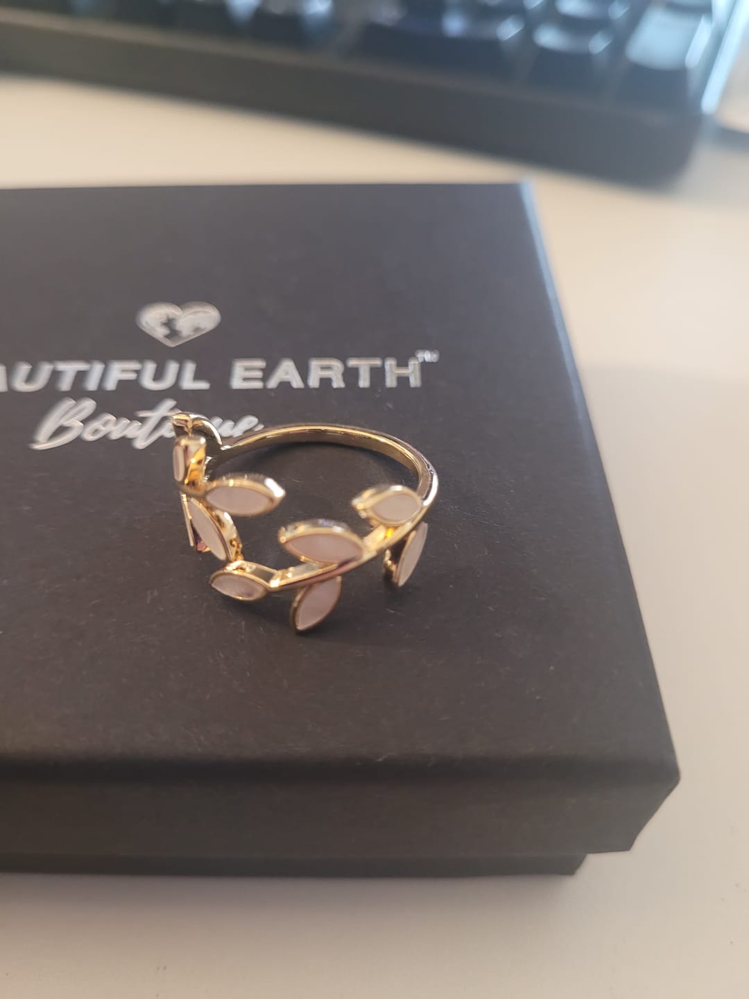 Customer photo review of Gold Leaf Ring