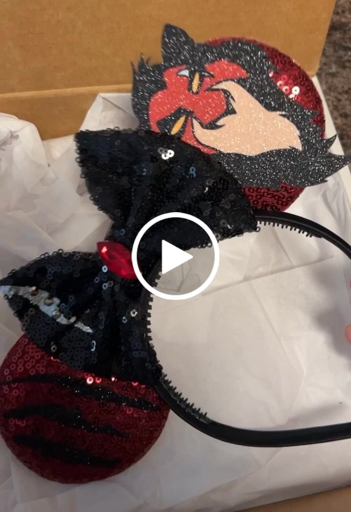 Customer video review of Scar Mickey Ears