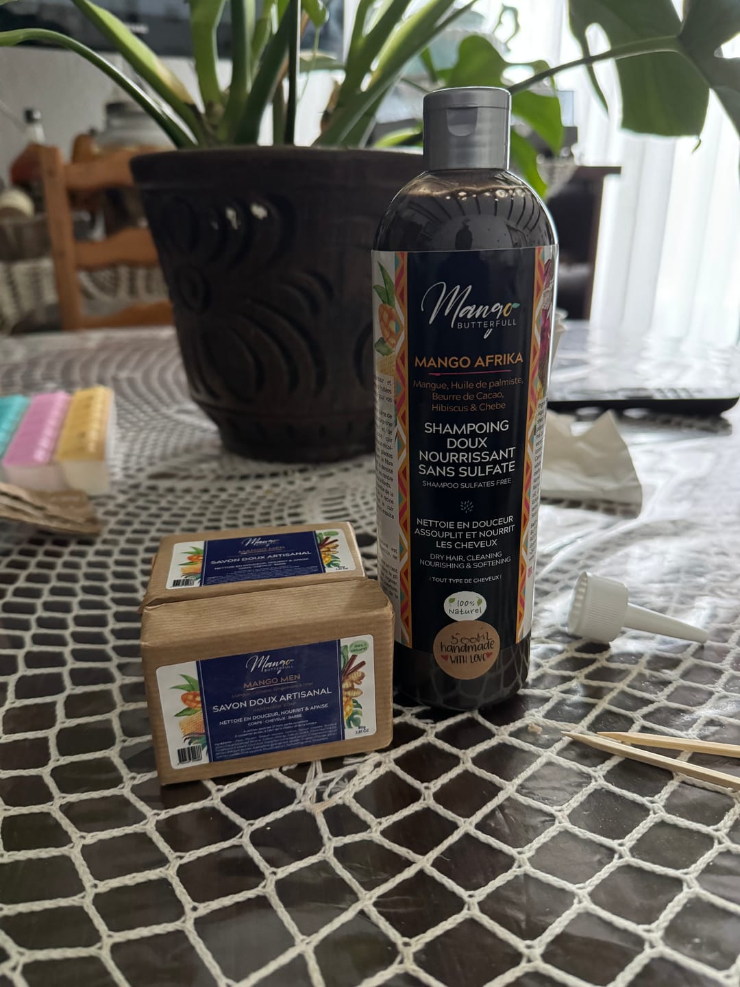Customer photo review of Shampoing doux sans sulfates  MANGO AFRIKA