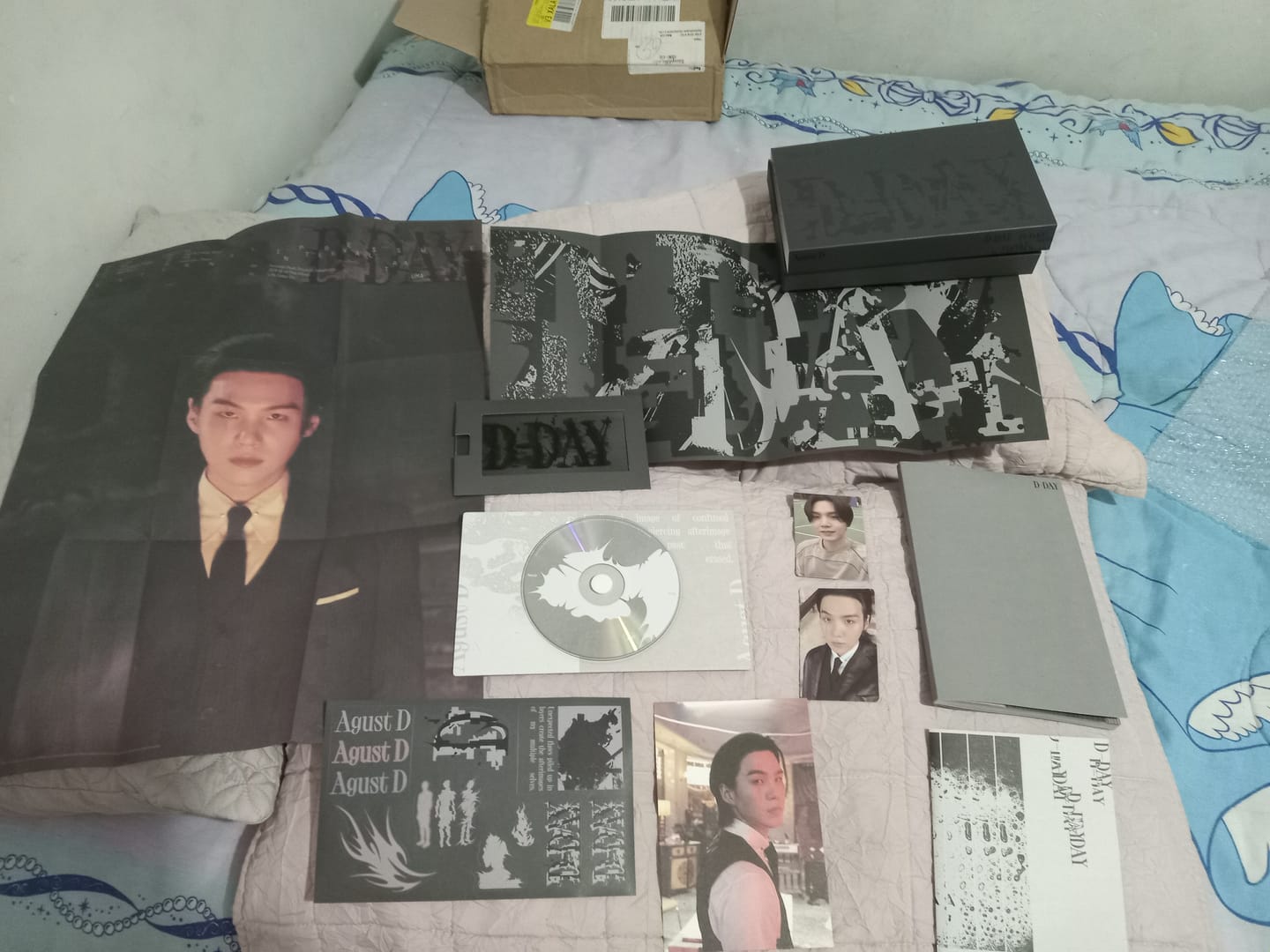 Customer photo review of BTS SUGA - D-DAY 1ST SOLO ALBUM NO P.O.B VER.
