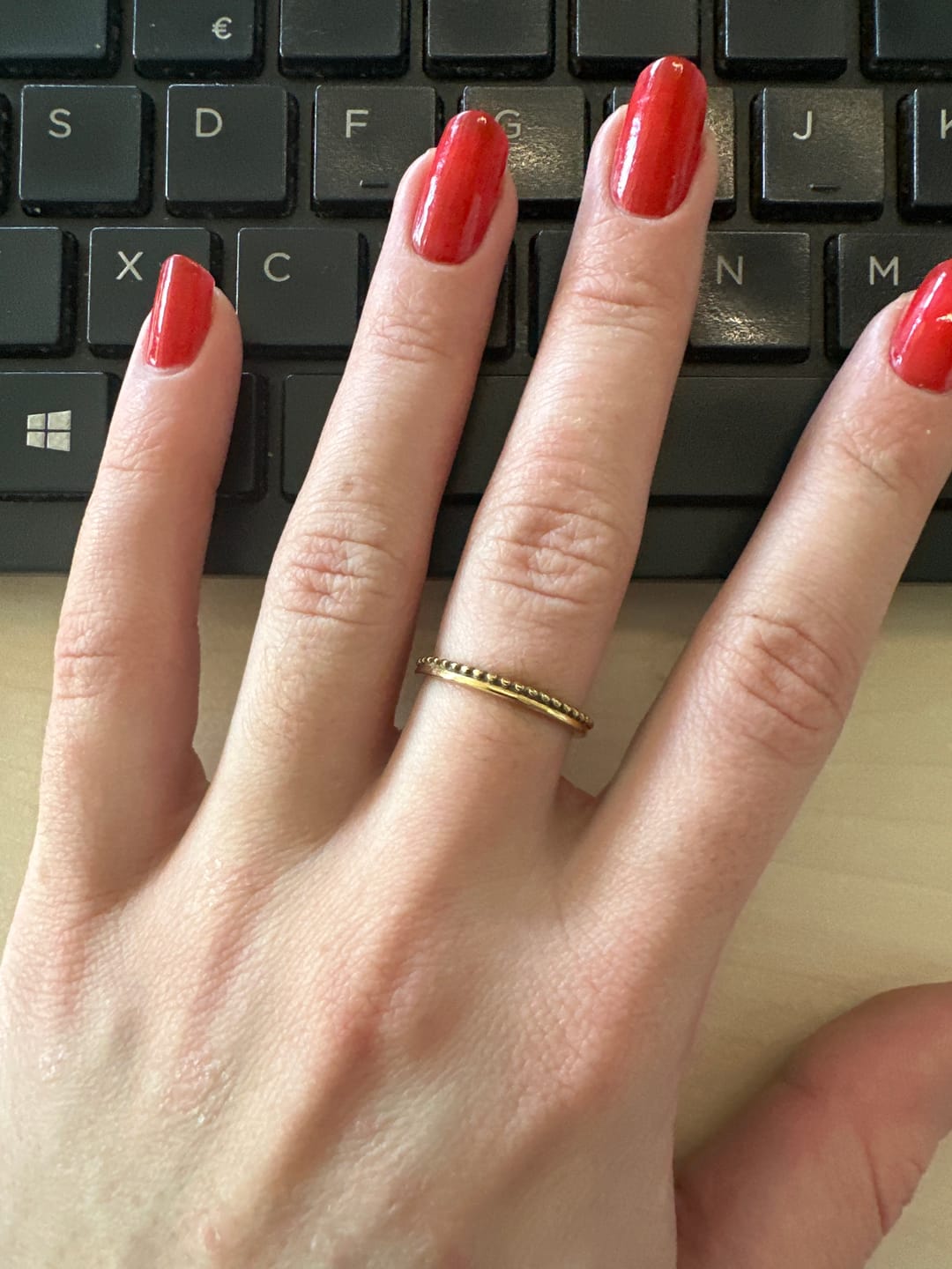 Customer photo review of Half Dotted Ring | 18K vergoldet