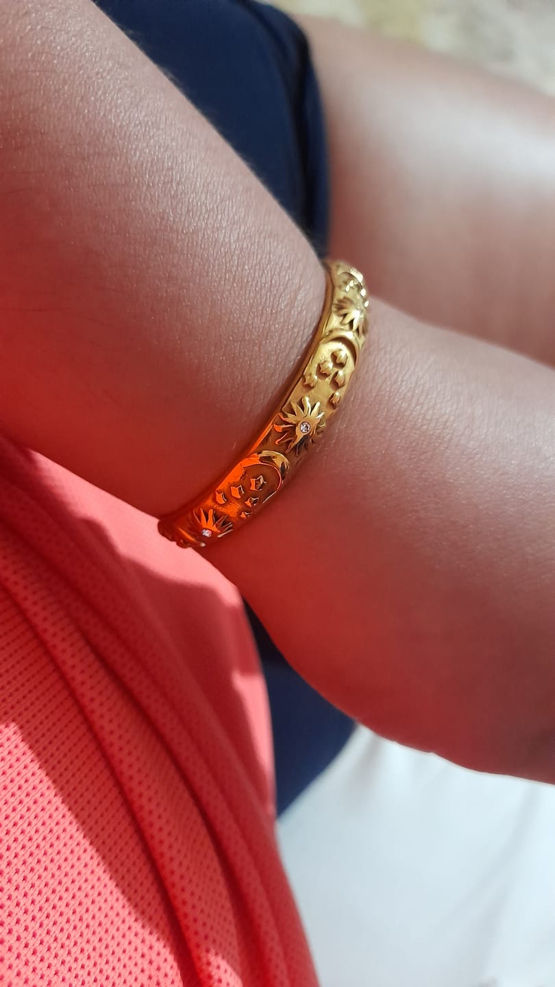 Customer photo review of Brazalete Astra