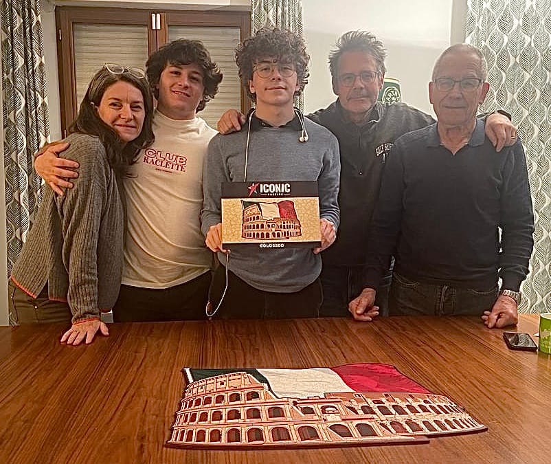 Customer photo review of Colosseum - Wooden Puzzle