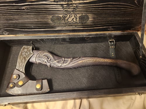 Customer photo review of Hand-forged hardened bearded viking axe "Fenrisulfr" with carved handle