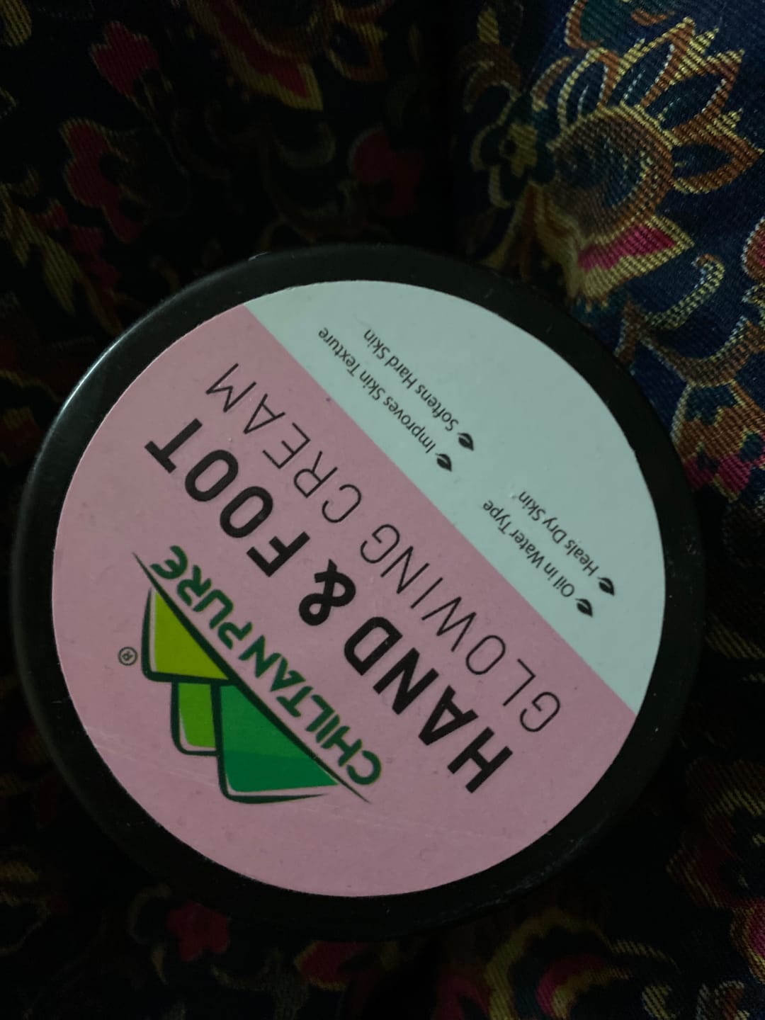 Customer photo review of Hand & Foot Glowing CREAM 🦶✋ Formulated With Multi-Vitamins & Glowing Agents, Moisturizes, Soothes & Improves Skin Texture, Makes Skin Soft & Glowing