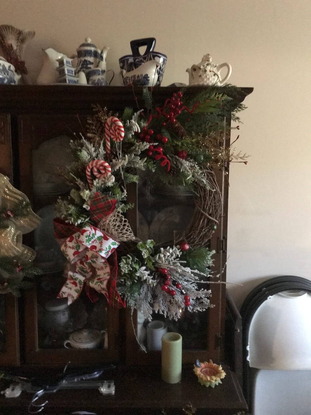 Customer photo review of 14" Oval Grapevine Wreath - DECOE-033