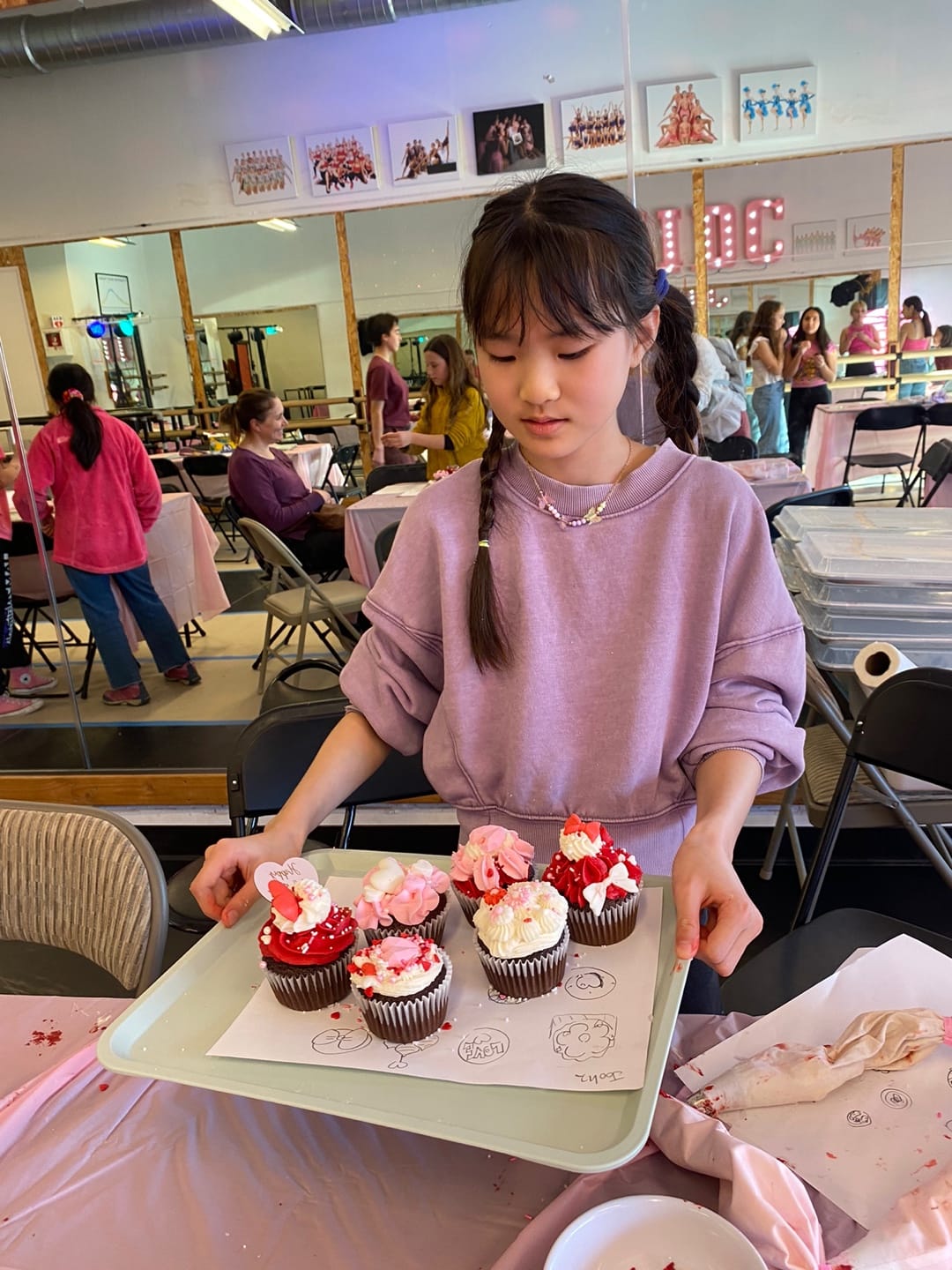 Customer photo review of Valentine's Cupcake Workshop