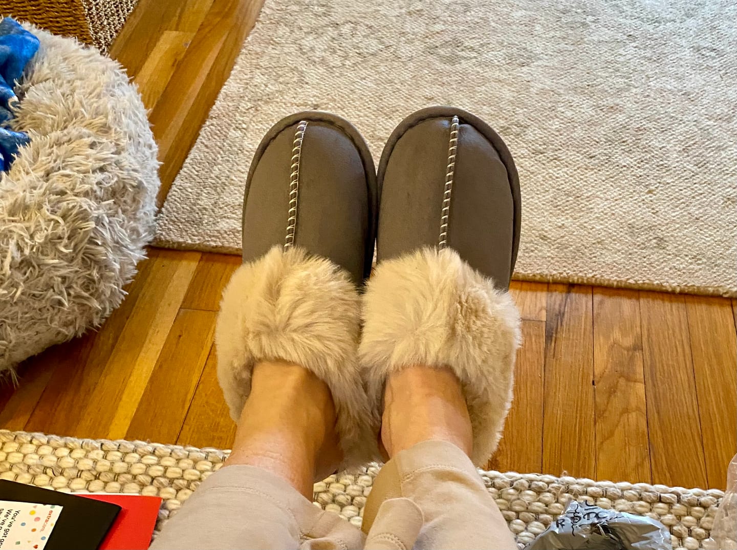 Customer photo review of Nordic Comfy Slippers