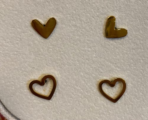 Customer photo review of Aretes Corazón