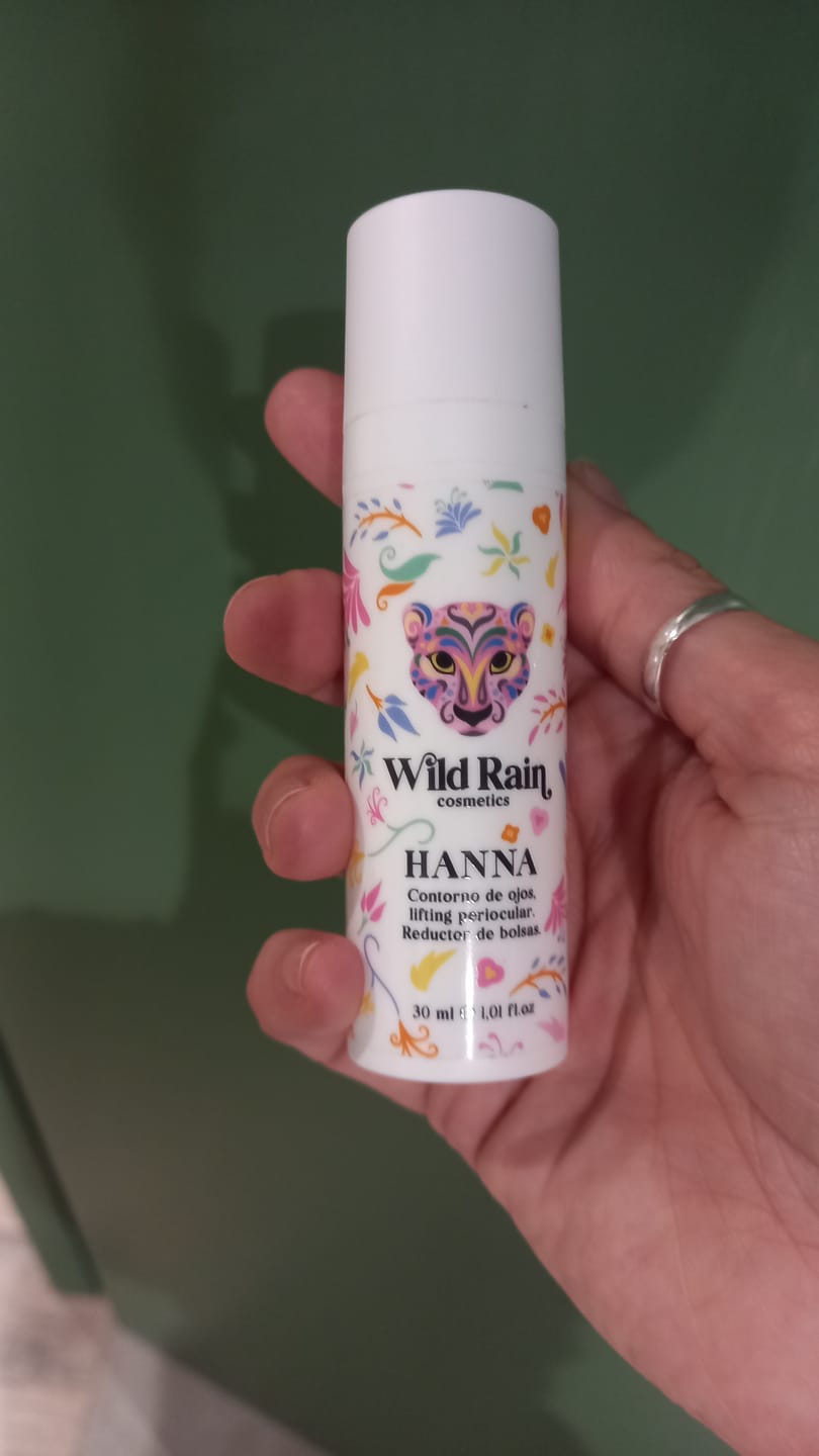 Customer photo review of Contorno de ojos Hanna