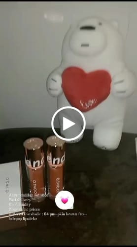 Customer video review of O.TWO.O ULTRA STAY LOLEPOP LIPSTICK