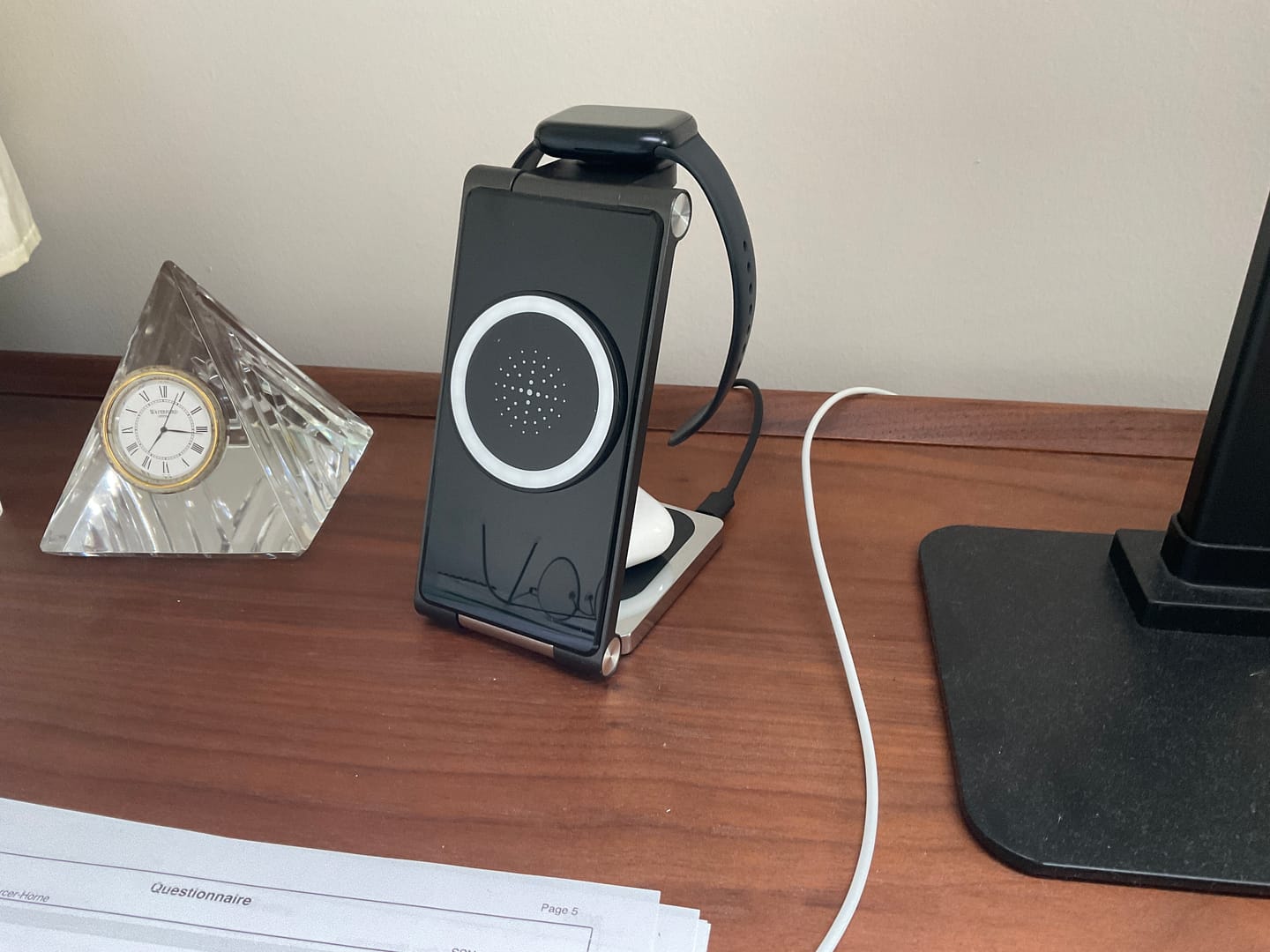 Customer photo review of PASSPORT - WIRELESS CHARGING STATION