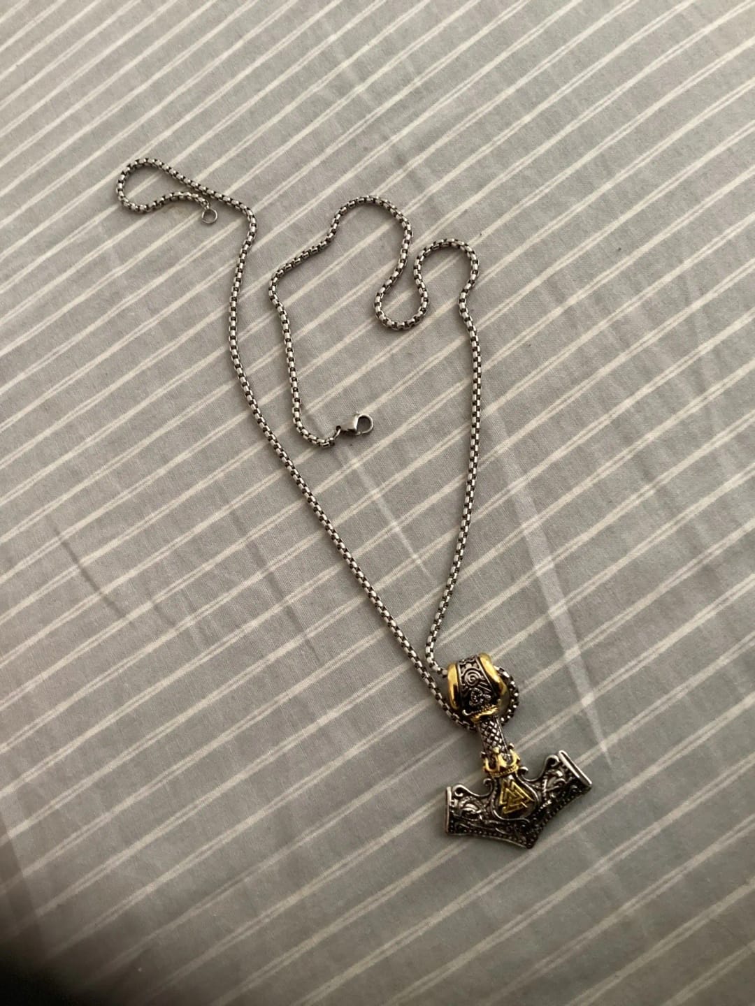 Customer photo review of Valknut Othala Mjölnir - Teiwaz & Algiz Rune Thor's Hammer Amulet