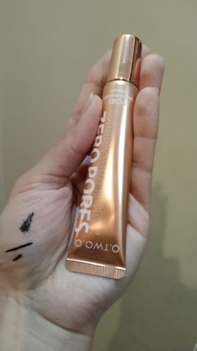 Customer photo review of O.TWO.O SKIN SECRET ZERO PORES PRIMER