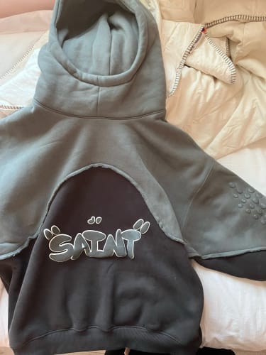 Customer photo review of Vencae™ HOODIE - SAINT