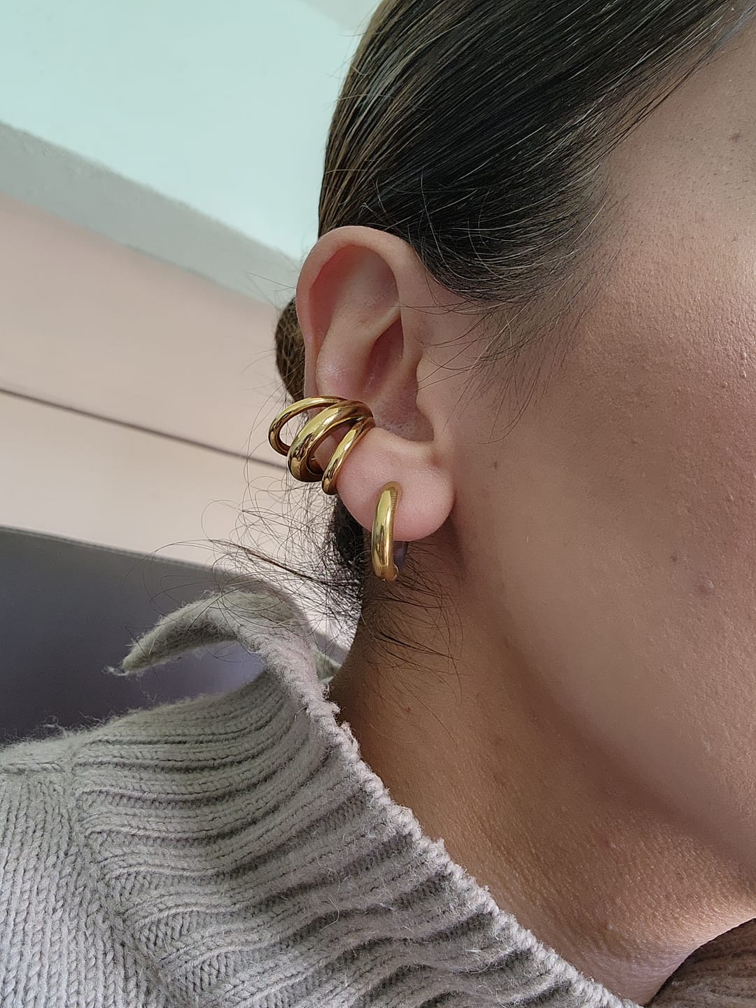 Customer photo review of Ear Cuff Triple