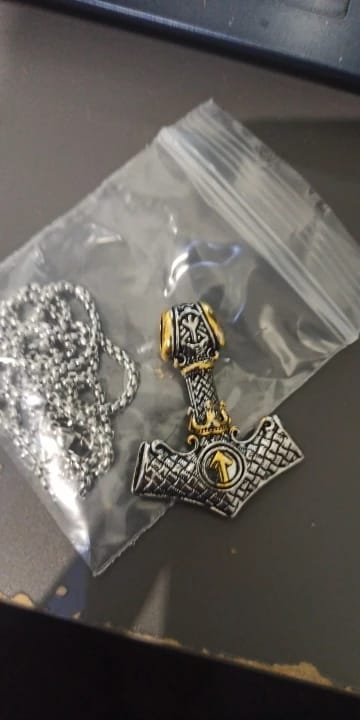 Customer photo review of Valknut Othala Mjölnir - Teiwaz & Algiz Rune Thor's Hammer Amulet