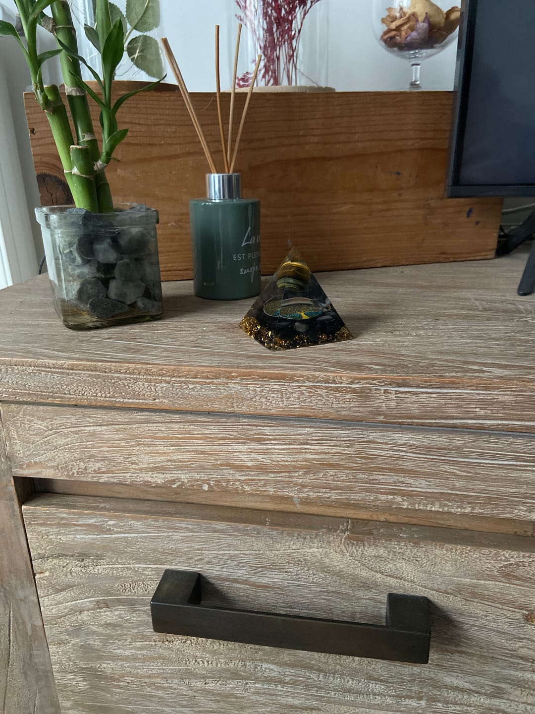 Customer photo review of Orgonite "Arbre de Vie Renaissant" en Oeil de Tigre & Obsidienne