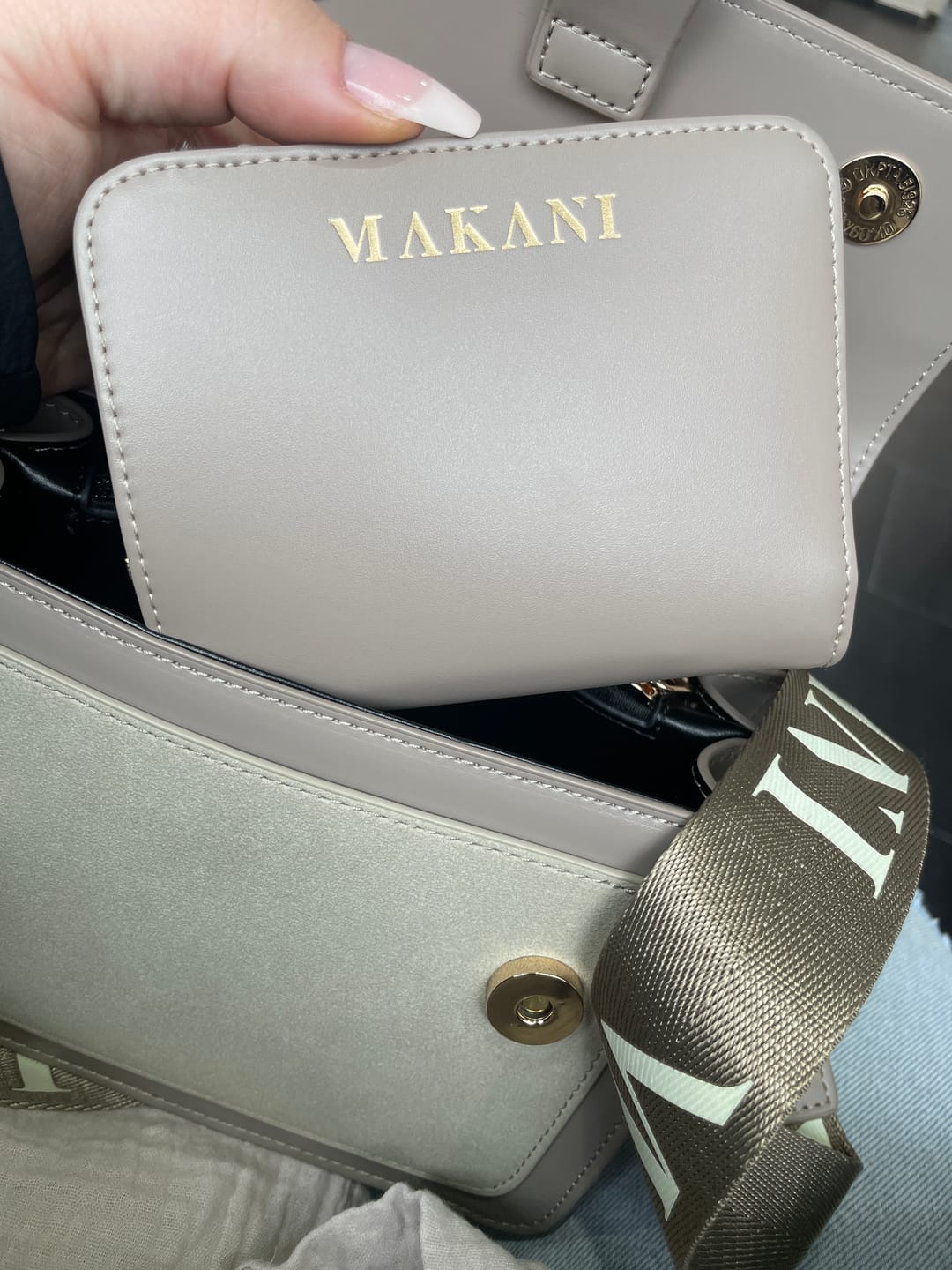Customer photo review of KAIA - TAUPE