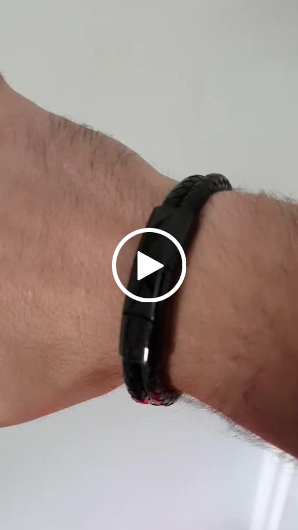 Customer video review of Lederarmband "Spirit"