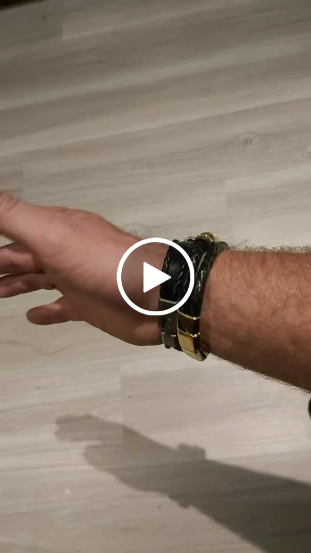 Customer video review of Lederarmband "Spirit"