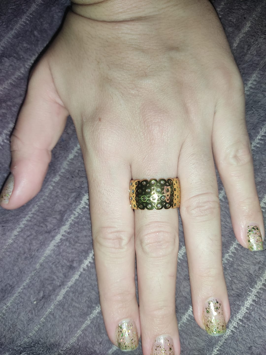 Customer photo review of Anel Valenciana Banhado em Ouro 18K