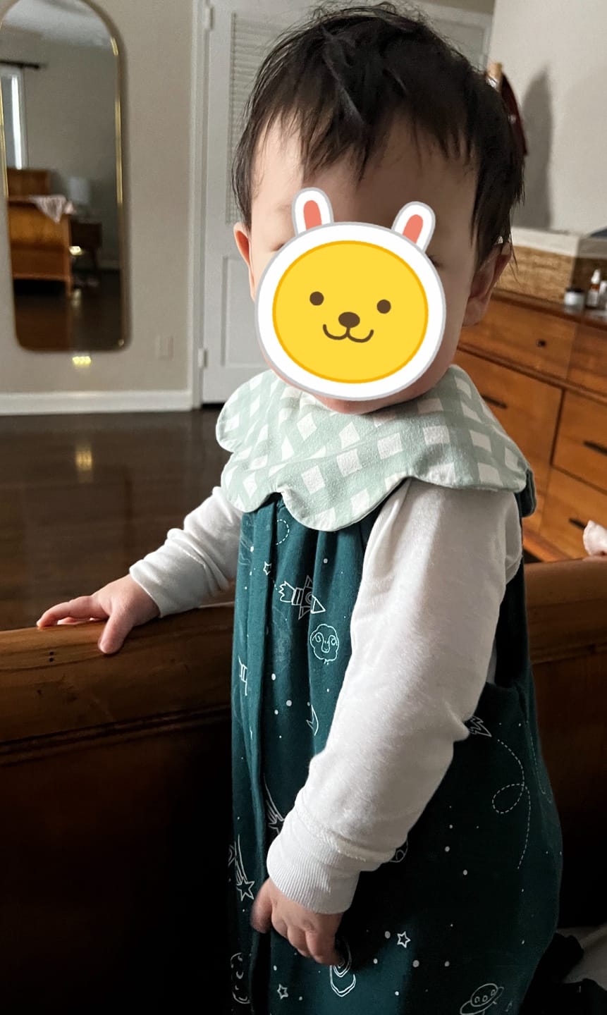 Customer photo review of 4 Season® Baby Sleep Bag with Feet, Merino Wool & Organic Cotton, Space - GLOW IN THE DARK