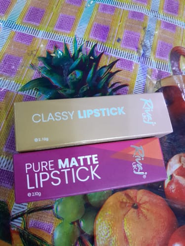 Customer photo review of Rivaj Classy Lipsticks