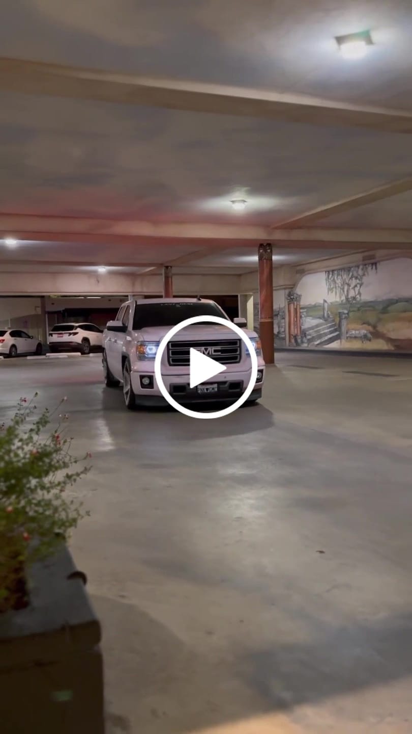 Customer video review of Candy Metallic Pink White Vinyl Wrap
