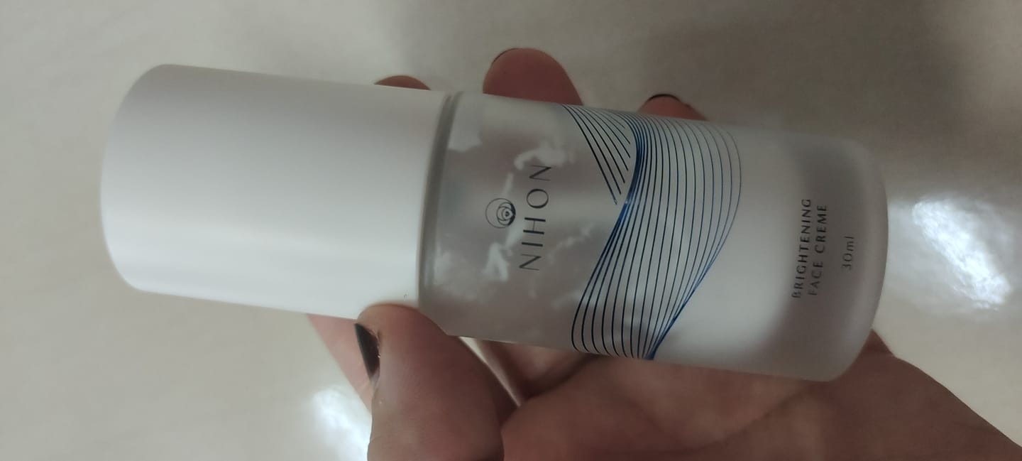 Customer photo review of Brightening Face Creme