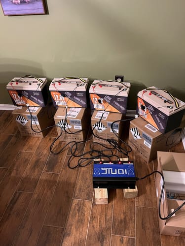 Customer photo review of ⚡[Final $189]⚡Power Queen 12V 100Ah Low-Temp Deep Cycle Lithium Battery