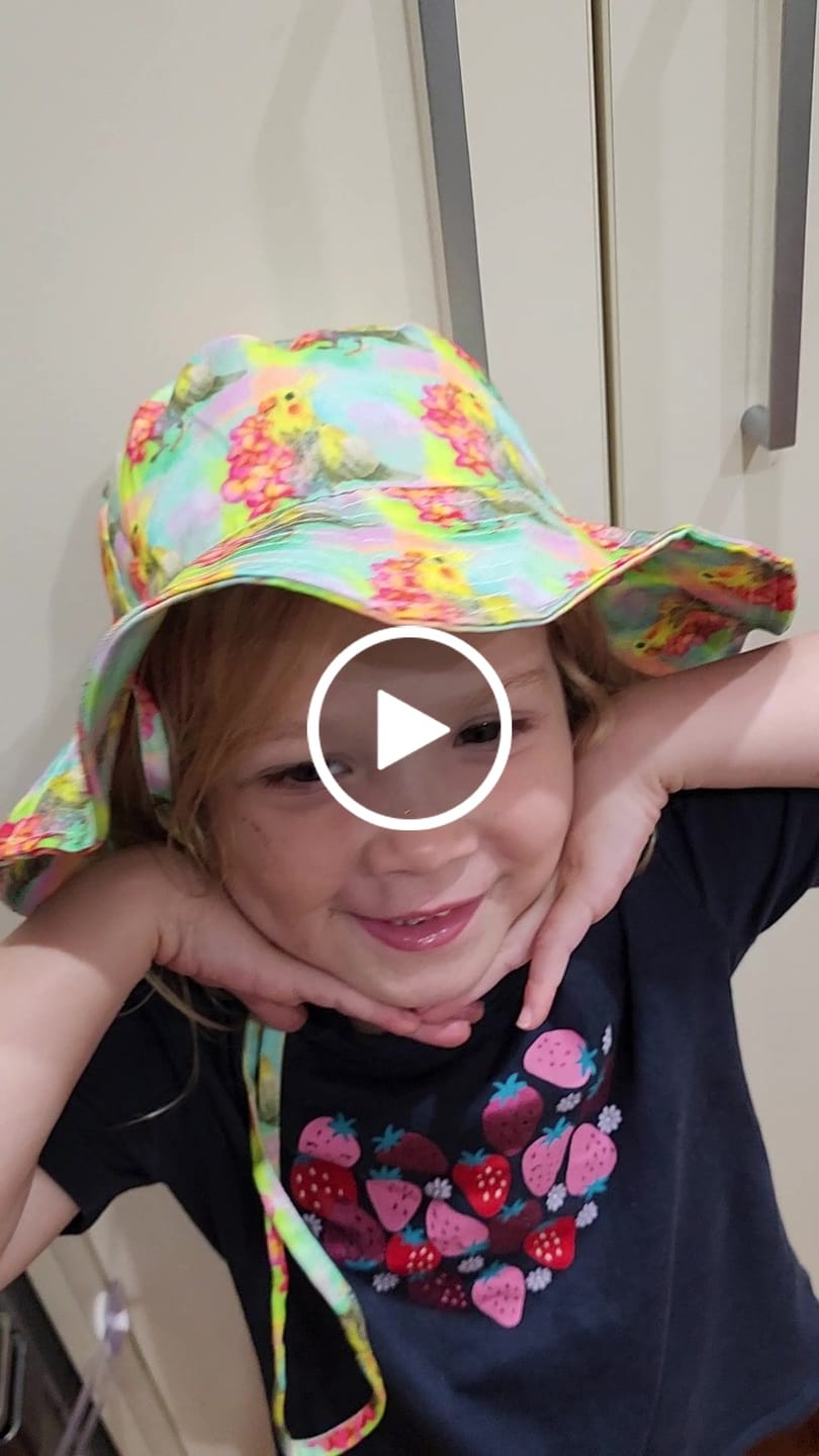 Customer video review of Cockatiel Beach Hat