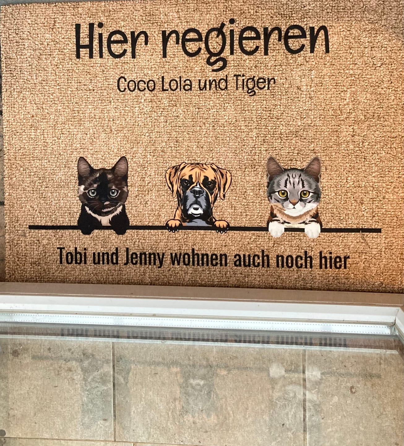Customer photo review of Alle meine Fellnasen - Individuelle Fußmatte