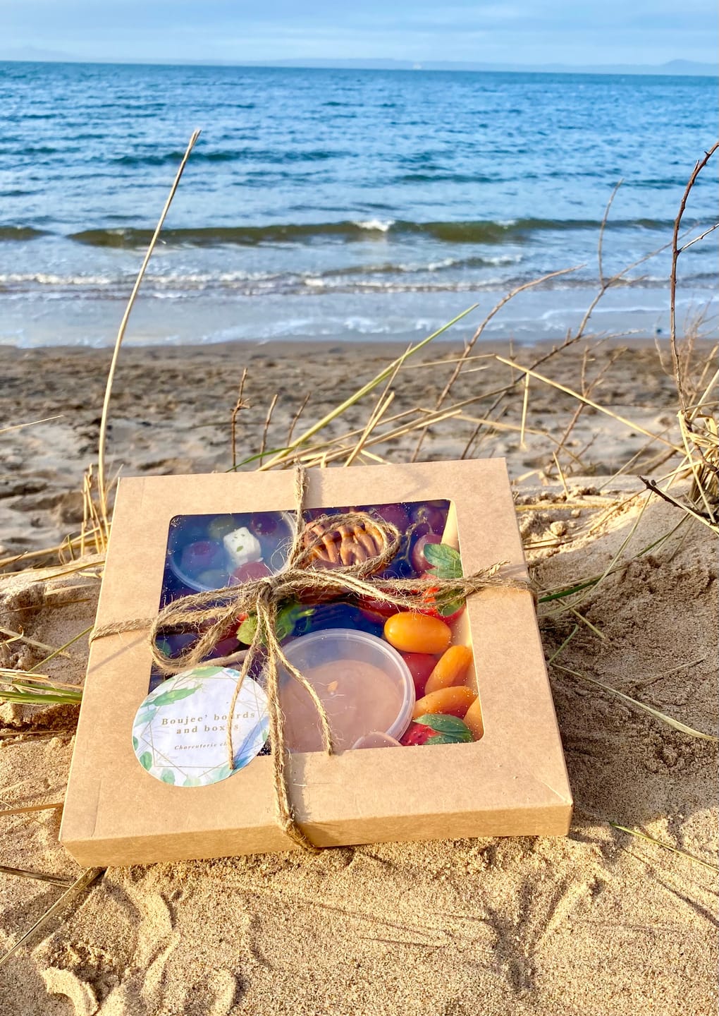 Customer photo review of Premium Cardboard Takeaway Boxes With Cellulose Clear Window Lid