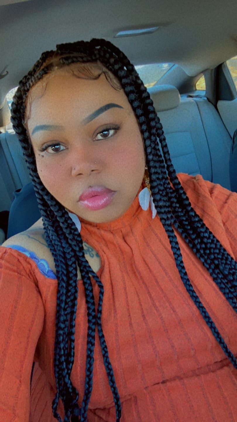 Customer photo review of Wig Karen