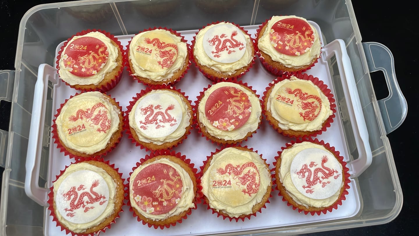 Customer photo review of Wafer Paper (0.3mm thin) - 12 x 5 cm Pre-cut Cupcake Custom Edible Images