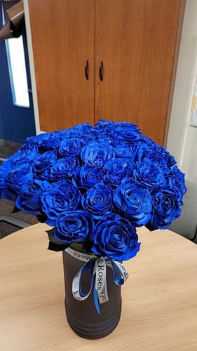 Customer photo review of Blue Rose Bouquet - Valentines