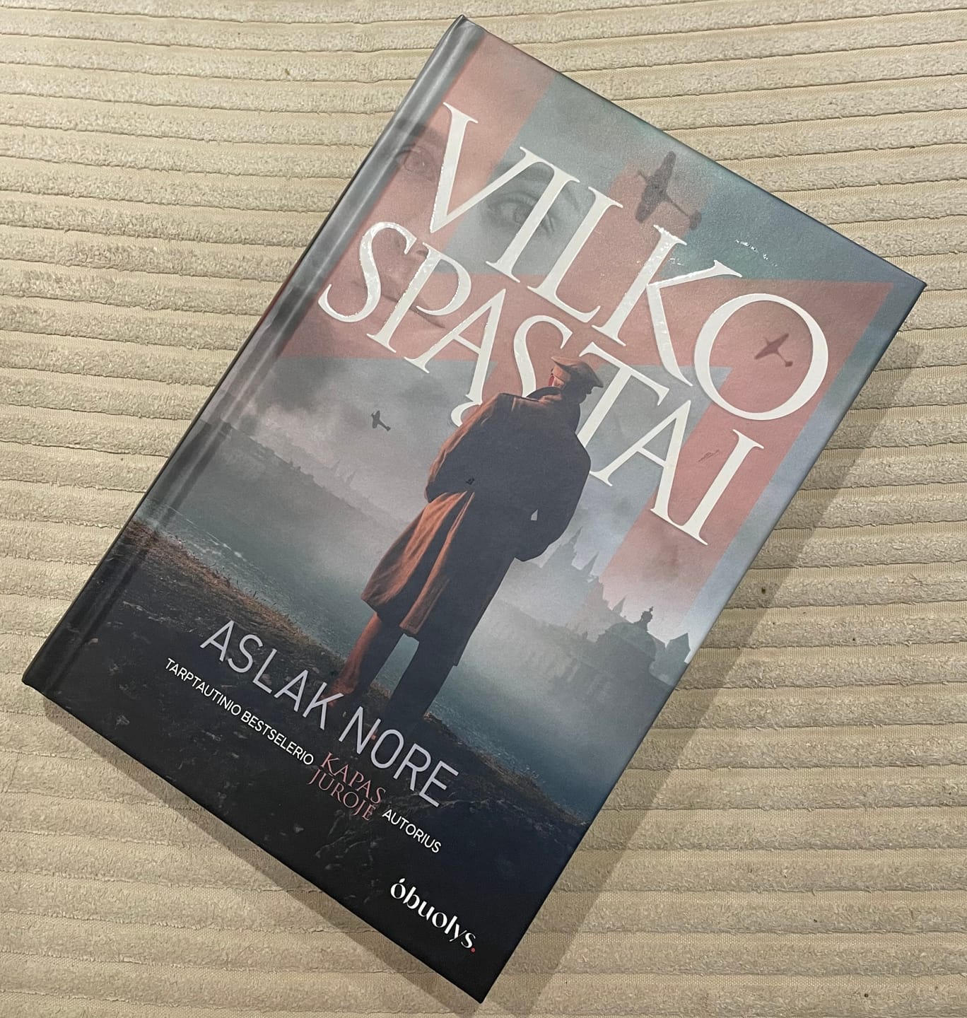 Customer photo review of Vilko spąstai: pati įdomiausia nepapasakota Antrojo Pasaulinio karo istorija - naujas bestselerio kapas jūroje autoriaus romanas!