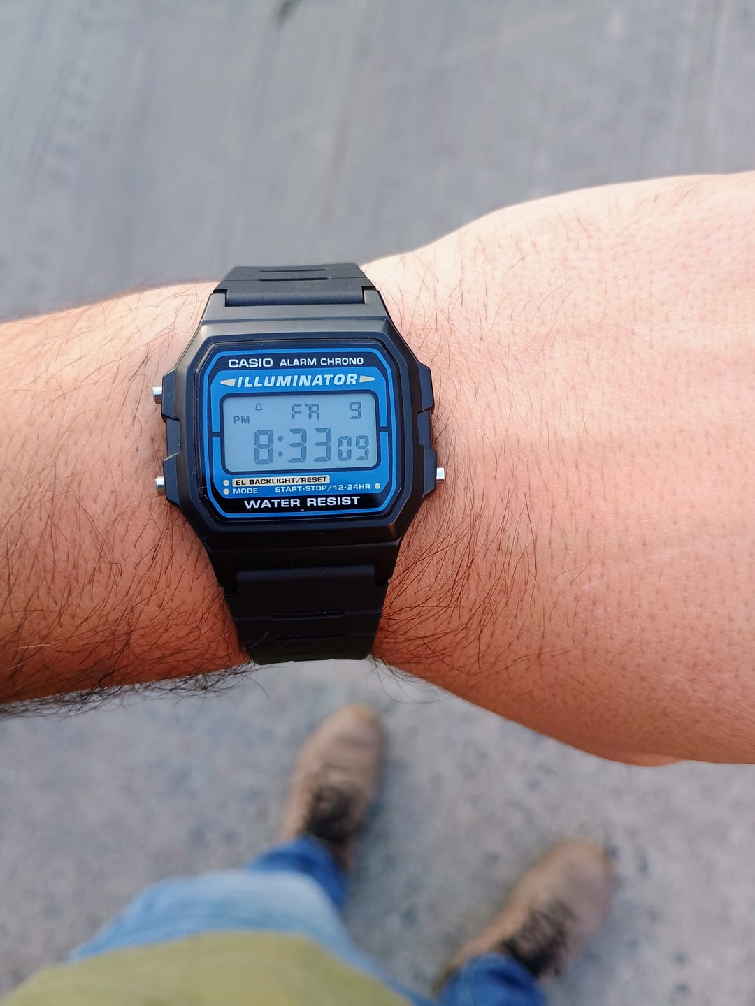 Customer photo review of Reloj Casio Vintage F-105W-1ADF Azul/Negro Illuminator