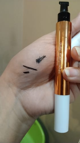 Customer photo review of O.TWO.O CAT-EYE STAMP EYELINER