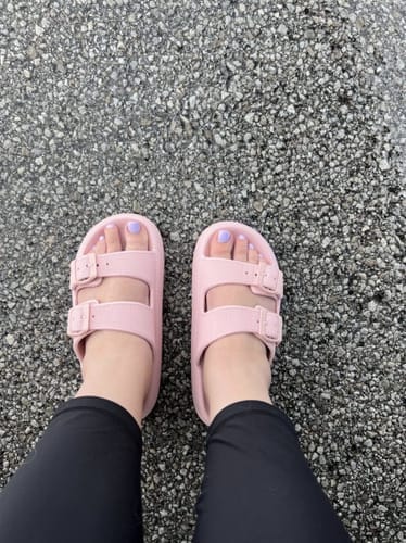 Customer photo review of The Snuggi Sandals