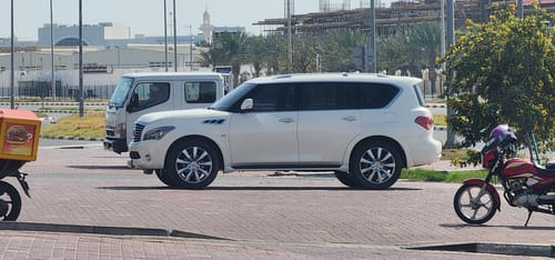 Customer photo review of 2014-2023 Infiniti QX80 with Hydraulic Body Motion Control 4 Wheel Conversion Kit (QX14F)