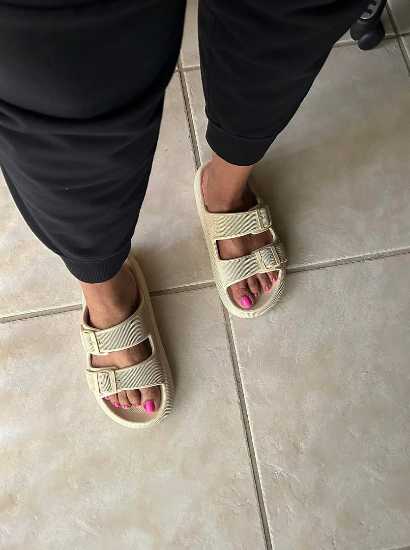 Customer photo review of The Snuggi Sandals