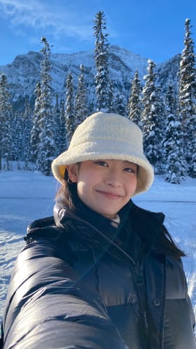 Customer photo review of Groovy Kristin - olive brown