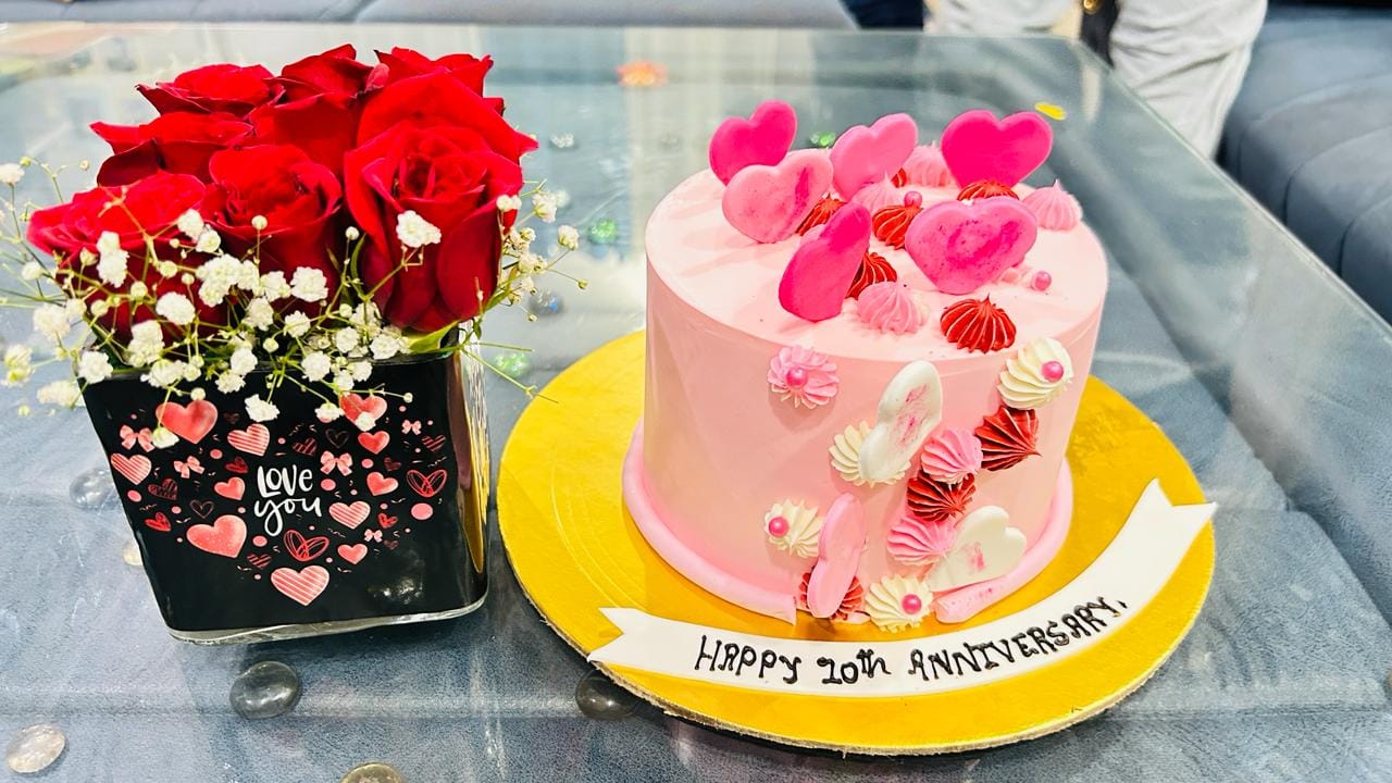 Customer photo review of Halfway there Cake