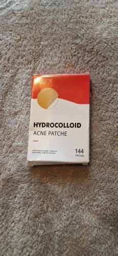 Customer photo review of Patchs anti boutons et acné