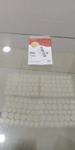 Customer photo review of Patchs anti boutons et acné